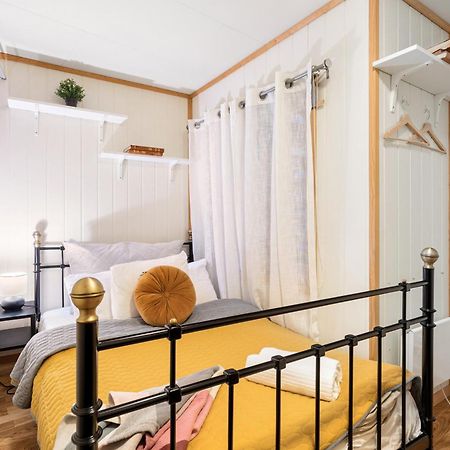 Stylish Vintage Home In The Heart Of The City Trondheim Exterior foto